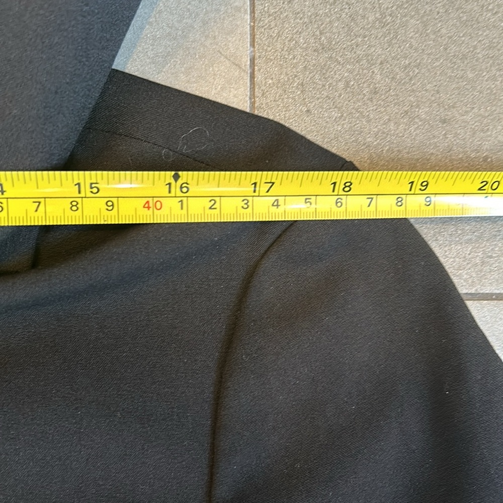 Calvin Klein Woman’s Lightweight, Water Resistant Coat - Picture 7 of 13